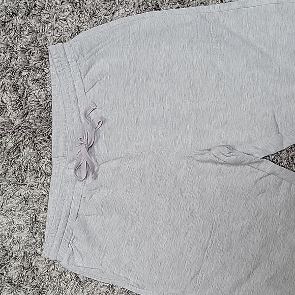 Brand new Quince jogger set in size Small - Picture 6 of 8